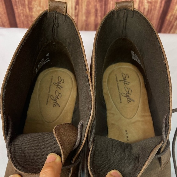 Soft style A hush puppies company brown lace booties with pompoms size 6.5 - Picture 10 of 16